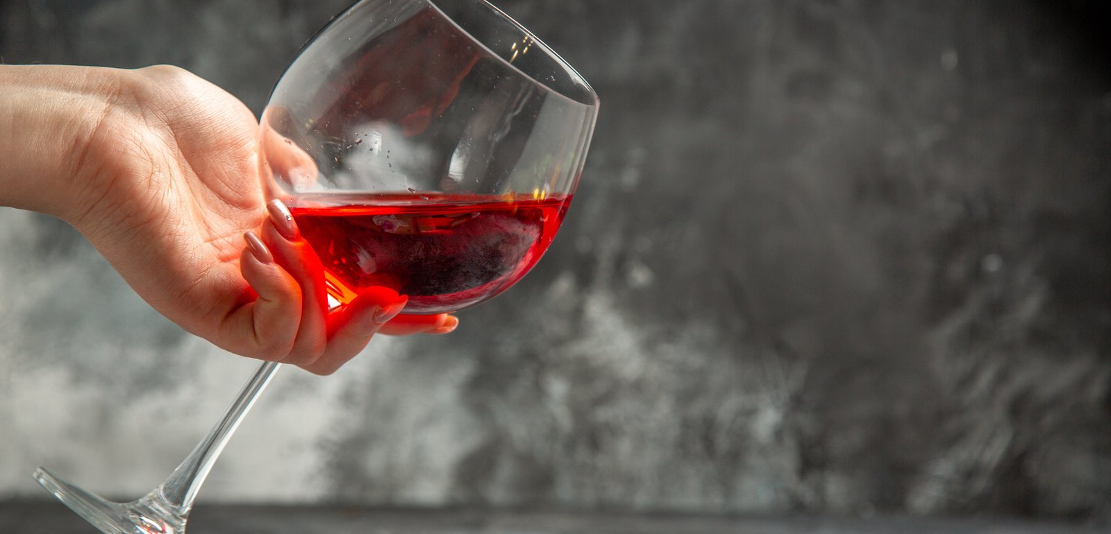 Польза алкоголя &mdash; миф: что на самом деле происходит в организме